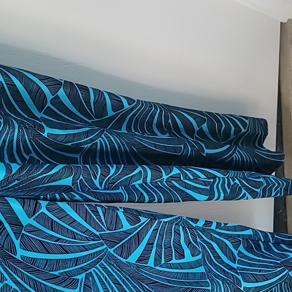 NWT MICHAEL Michael Kors Wide-Leg Jumpsuit Womens M Peacock Blue Leaf Print - Picture 9 of 12